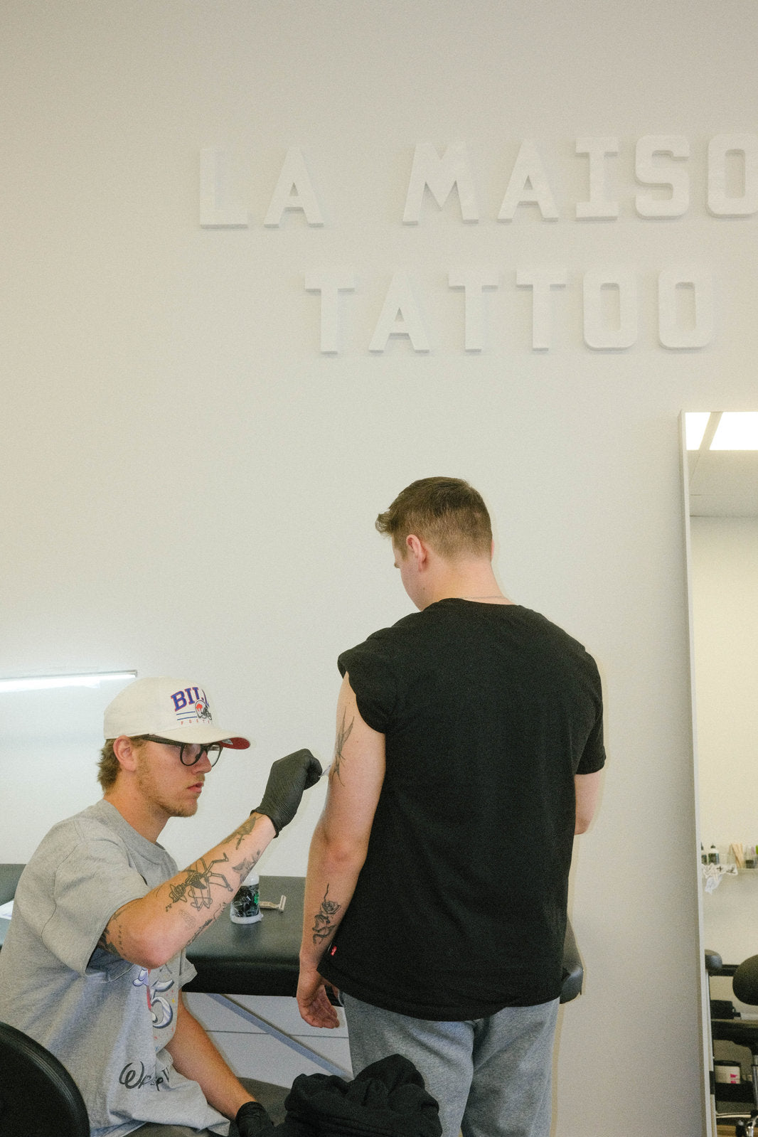 Tatouage par Tobias, La Maison Tattoo