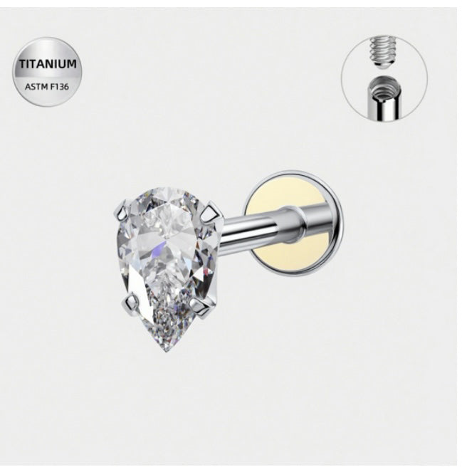 Opaline Diamond Stud
